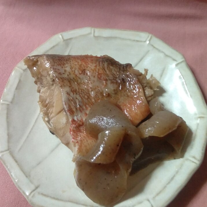 赤魚と蒟蒻の煮付け